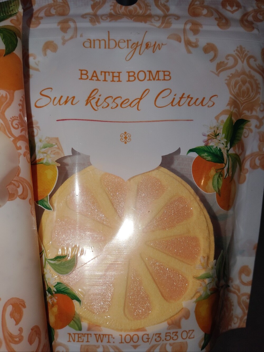 Amber glow Sunkist citrus exfoliating body scrub with oatmeal and fused New - Picture 2 of 4